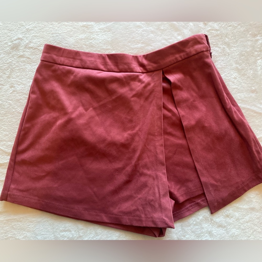 Berry color suede skort